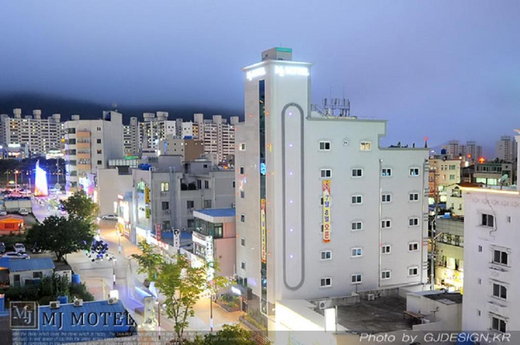 Yeosu Mj Motel Exterior foto